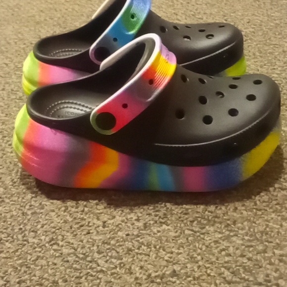 Brand new shoes that do not fit for my bunion. So either donation or sell here - Picture 4 of 4